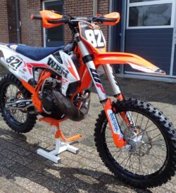 KTM 300 SX 2022 ( net gereviseerd !! 4 uur )