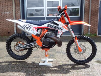 KTM 300 SX 2022 ( net gereviseerd !! 4 uur ) - Afbeelding 11