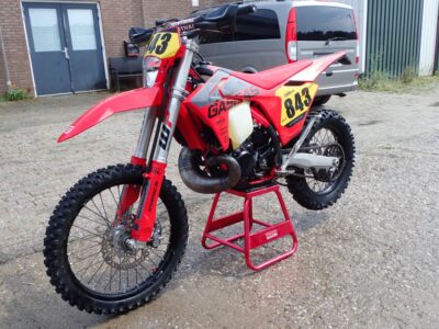 GASGAS EC 300 2024   --1541 km !!!! - Afbeelding 9