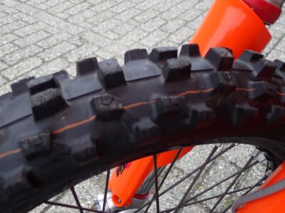 KTM 250 SX-F 2024  slechts 53.9 uur - Afbeelding 4