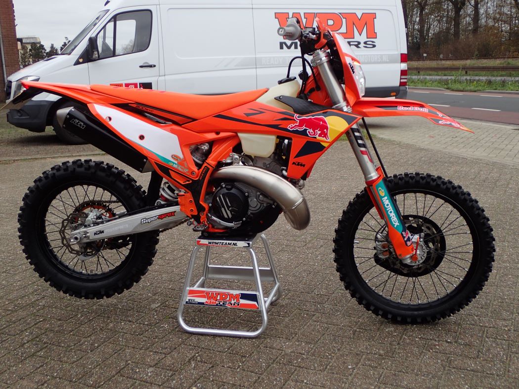 KTM 300 EXC 2025 CHAMPION EDITION slechts 1953 km !! - Afbeelding 2