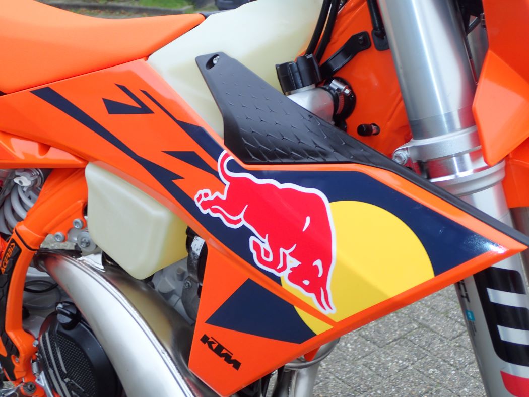 KTM 300 EXC 2025 CHAMPION EDITION slechts 1953 km !! - Afbeelding 12