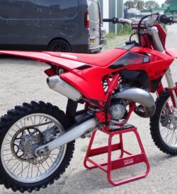GASGAS MC 125 - 2025 ( met nieuwe zuiger moet nog inlopen !!! ) 114 uur totaal