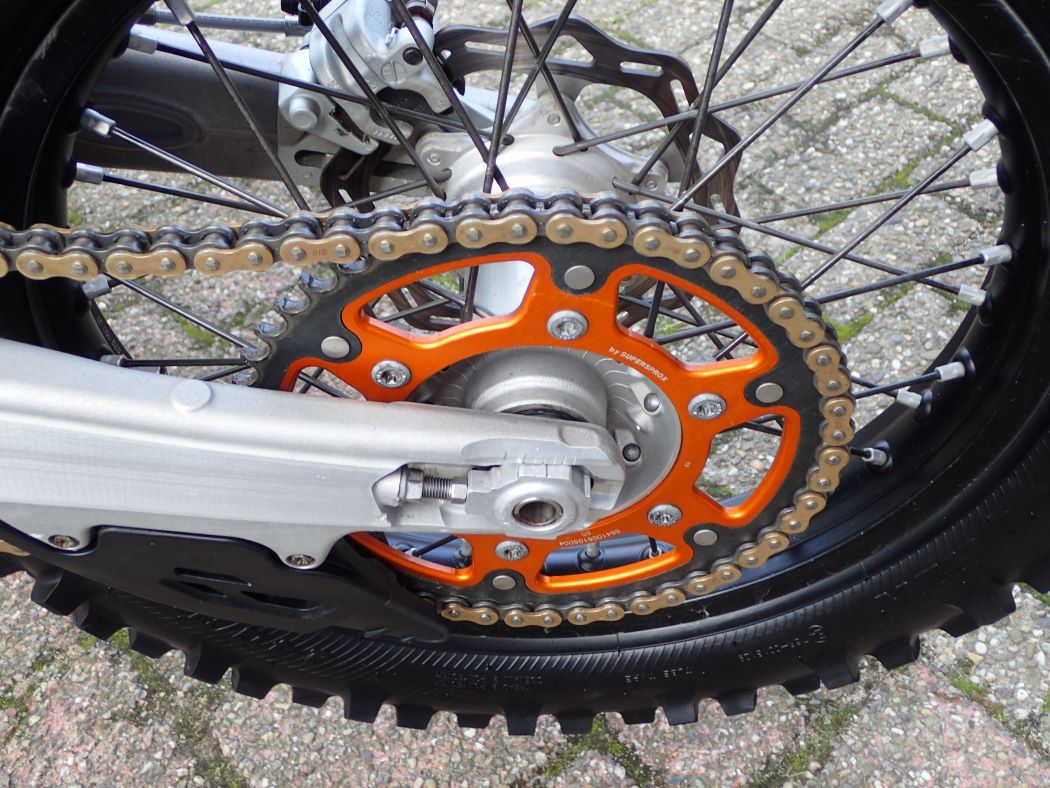 KTM 500 EXC 2024 ! slechts 4729 km - Afbeelding 3