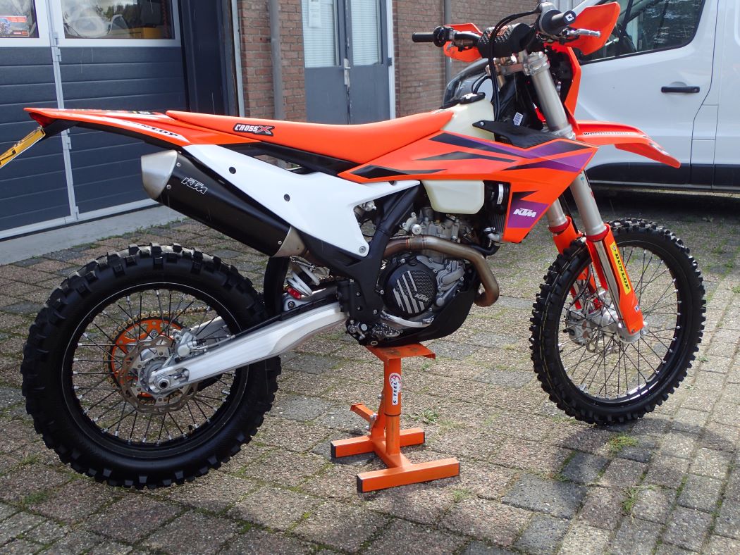 KTM 500 EXC 2024 ! slechts 4729 km - Afbeelding 11