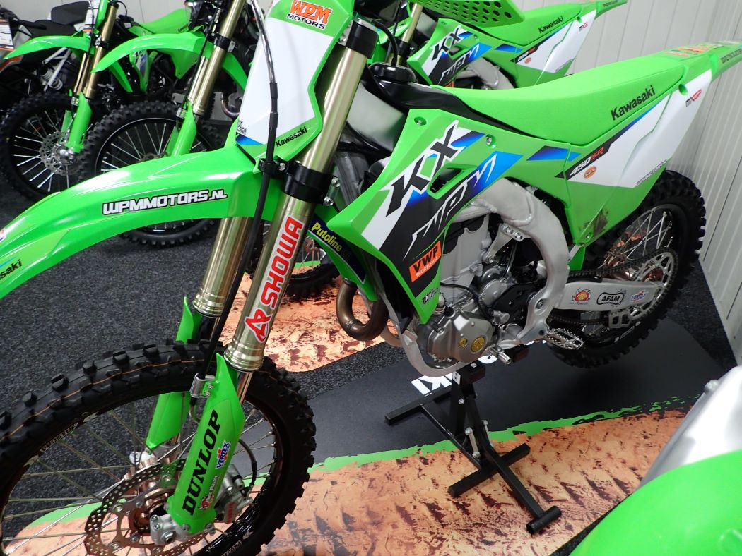 ex demo !! Kawasaki KX 450 2025 ( 3x bereden ! ) - Afbeelding 2