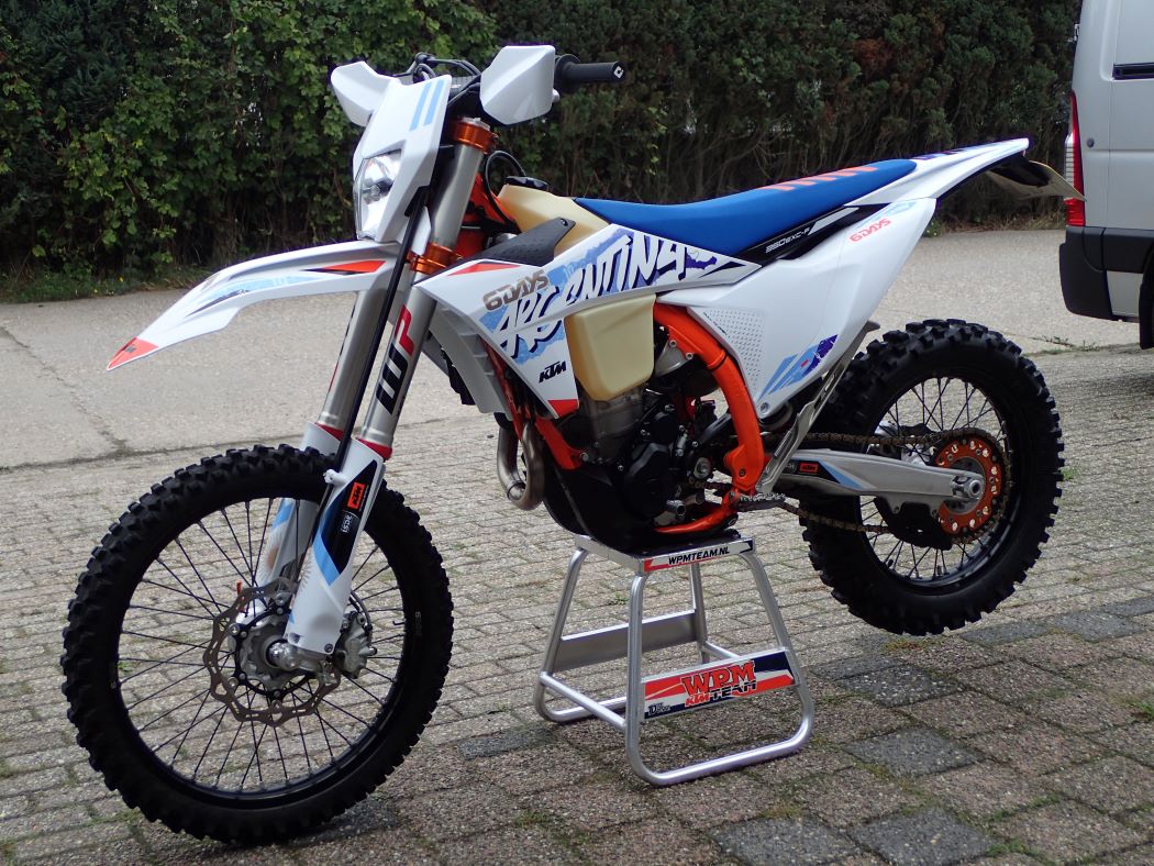 KTM 350 EXC-F 6 day's 2024 ( btw motor van dame geweest !! )