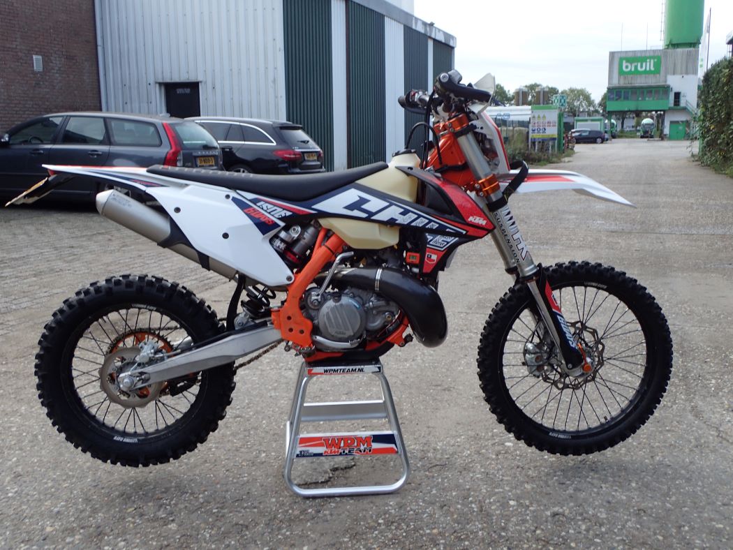 KTM 300 EXC 6 day's 2019 met slechts 5633 km !! - Afbeelding 8