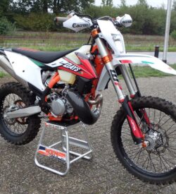 KTM 250 EXC 6 day's 2020 in nieuw staat !!! 2059 km !!!!!