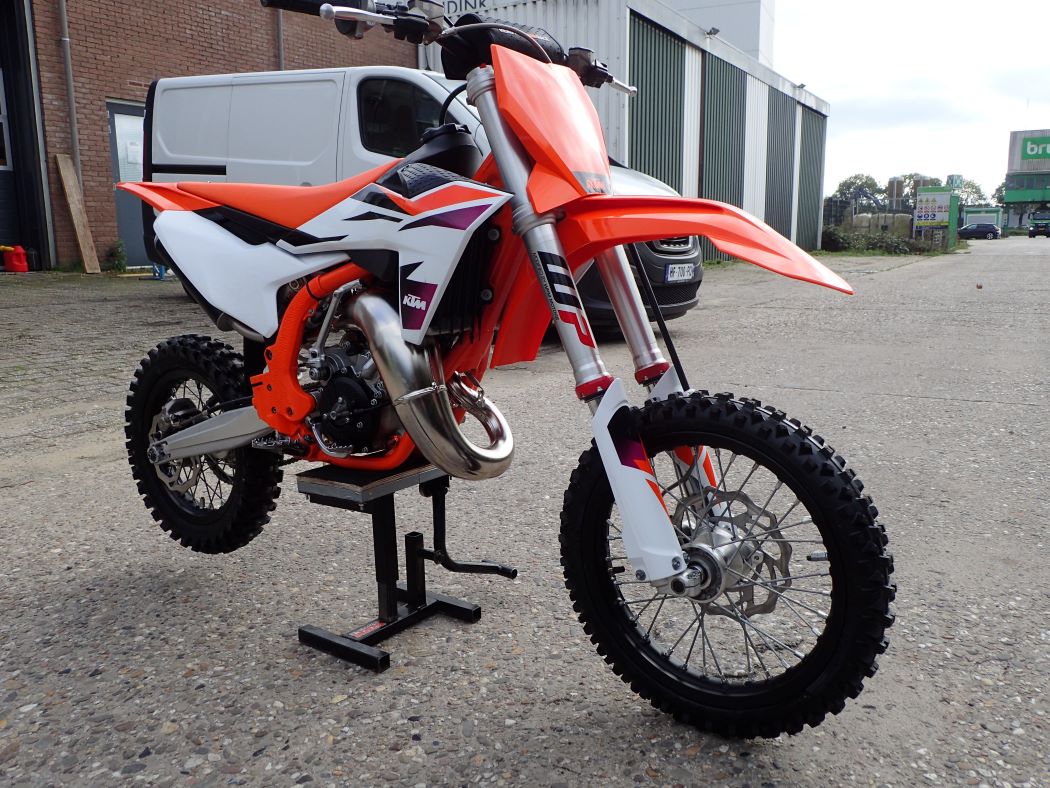 KTM 65 SX 2024 standaard uitvoering , als nieuw ! - Afbeelding 8