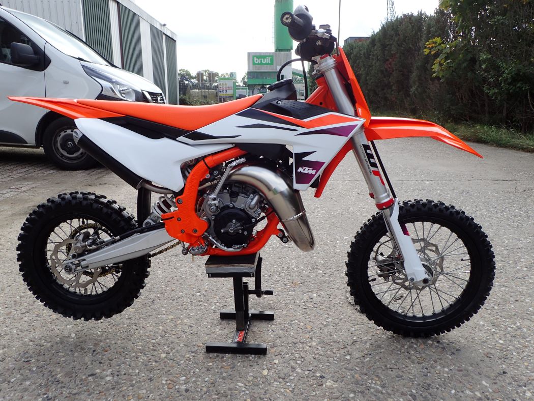 KTM 65 SX 2024 standaard uitvoering , als nieuw ! - Afbeelding 9